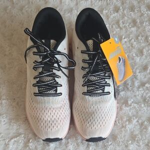 Avia Cream and Black Athletic Shoes Sleek Design